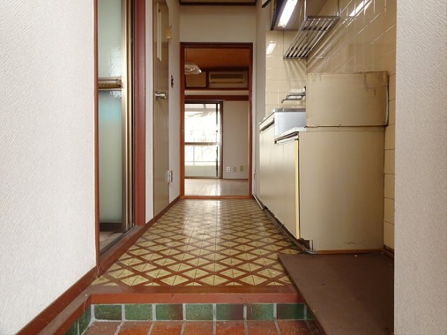 第三通南ビルの玄関|玄関です