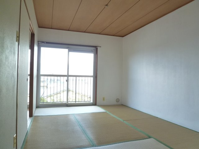 プレジデント東大阪4号棟の内装