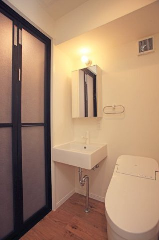 TOYO-ICHI APARTMENT.の洗面所
