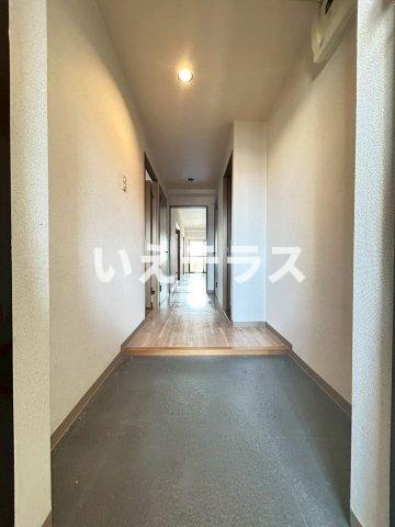 コンセール中道の玄関