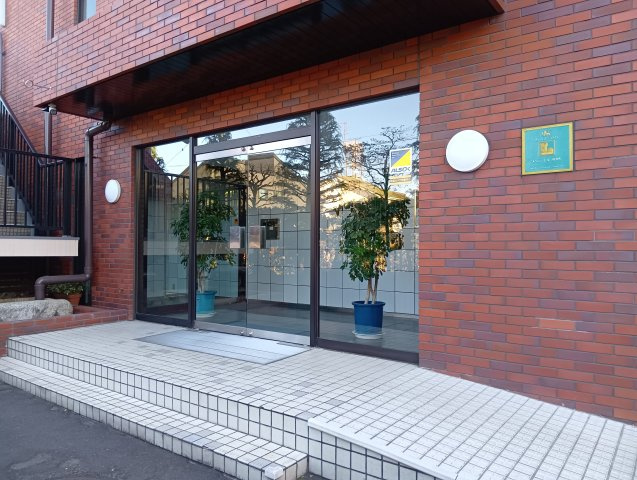 【エントランス】