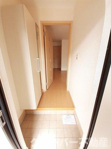 エレガンシア・ブローテⅠの玄関