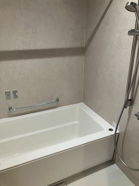 ルフィット神宮北参道の浴室|※写真は同タイプ住戸です。