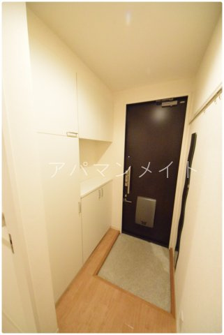 【玄関】 | ブリーズ | 明るい玄関です