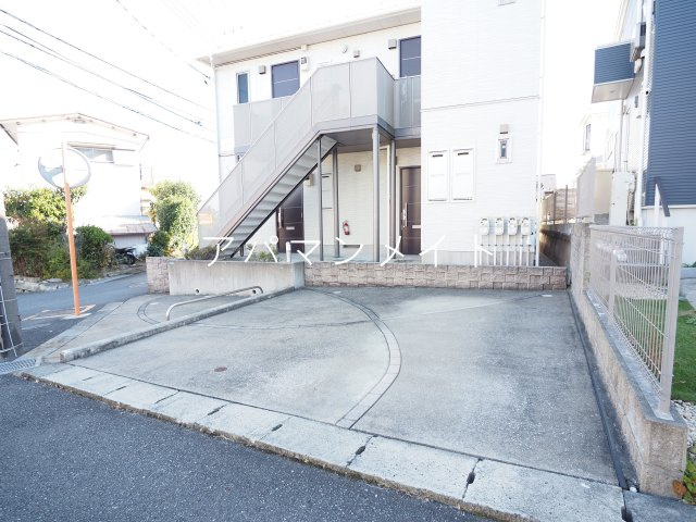 【駐車場】 | ブリーズ | カースペースがあります