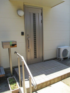 【エントランス】 | 平塚市見附町貸家