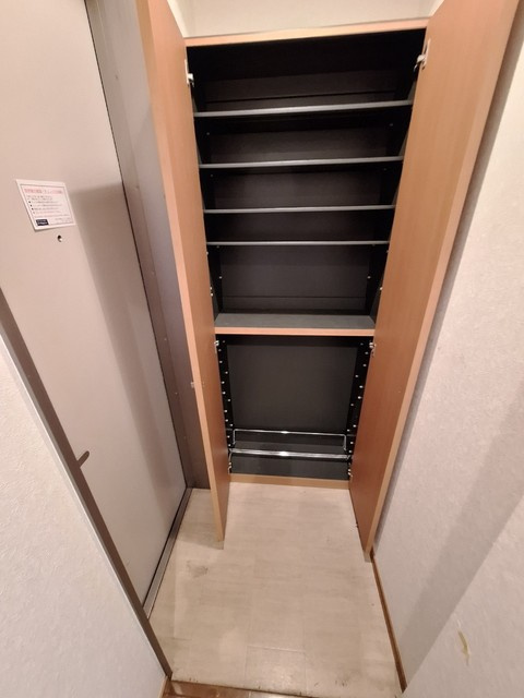 プレミアージュ用賀の玄関
