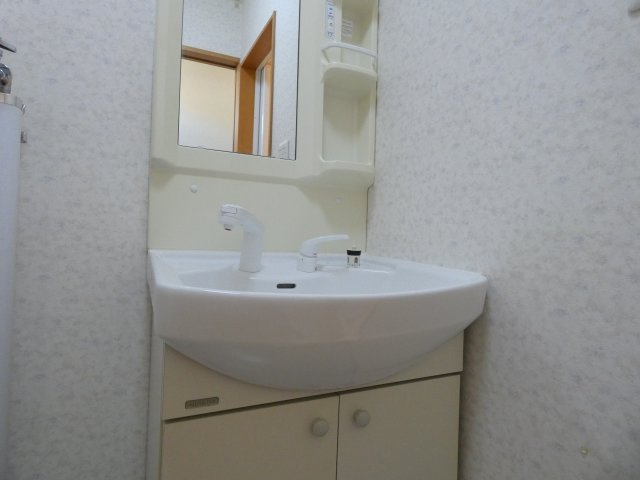 LAND HUMANの洗面所
