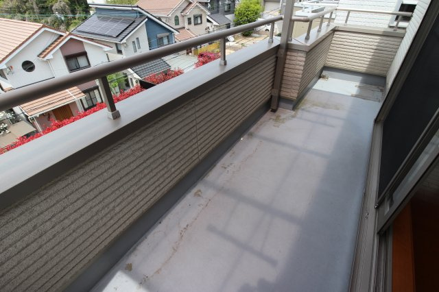 塩屋北町3丁目貸家のバルコニー