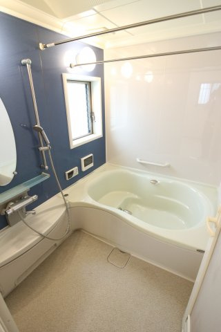 塩屋北町3丁目貸家の浴室