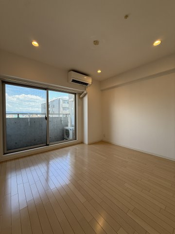 BRAVI上本町の居間・リビング