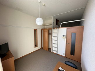 【寝室】 | レオパレスわかば | 落ち着いて過ごせるお部屋なので、寝室にいかがでしょうか