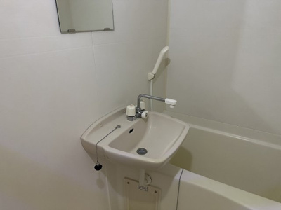 【浴室】 | レオパレスわかくさ | コンパクトで使いやすいお風呂です