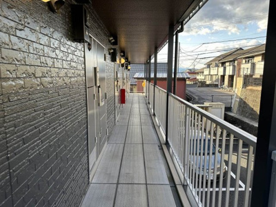 【その他】 | レオパレスＭＡＲＩＯＮ | 1階廊下
