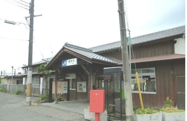 ベル・アビタシオンⅣの周辺|ＪＲ御所駅様まで700m