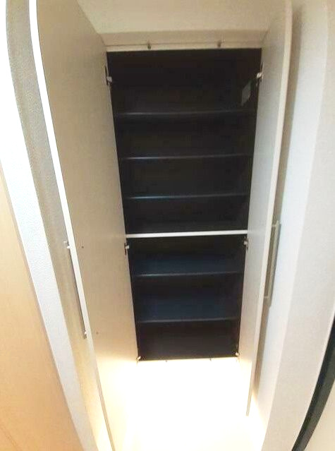 グレースヒルズ下馬の玄関