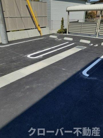 ジャダハウス丸亀　Ａの駐車場