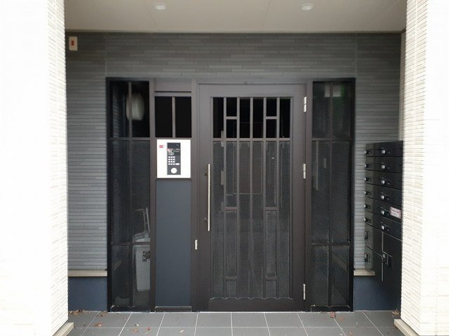 ディアコート洛東のエントランス