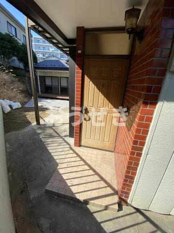 戸塚町ハウスのエントランス