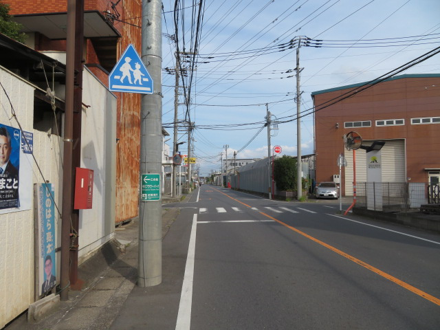 八潮市大字木曽根の倉庫