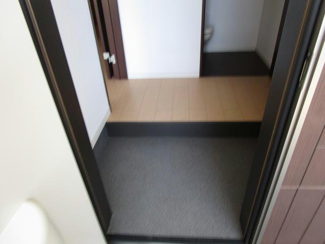 タイタスⅠの玄関