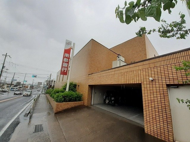 リヴ・シン・シックスの周辺|（株）南都銀行 御所支店まで600m