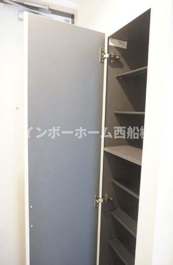 グレイス大久保の収納
