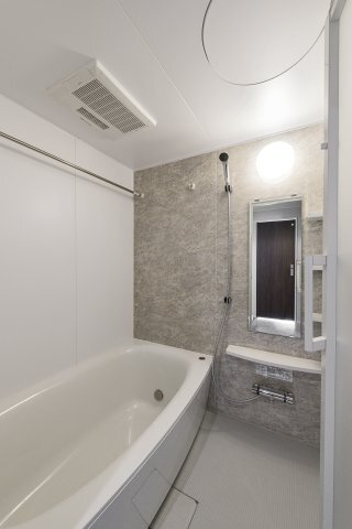 名古屋市中川区西日置１丁目の賃貸マンションの浴室