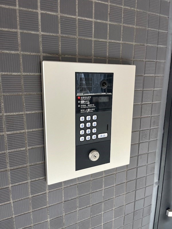 尼崎市開明町２丁目のアパートのセキュリティ