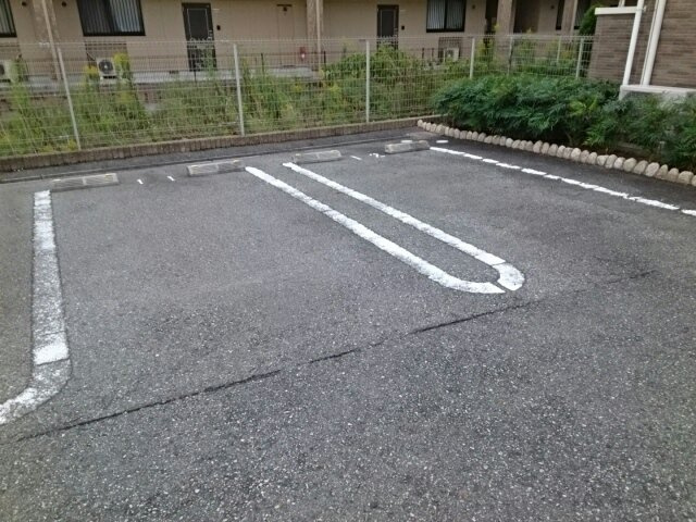 ソレイユの駐車場