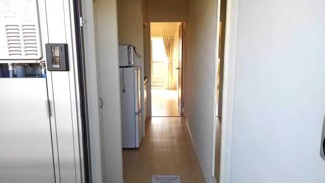 クレイノ神明の玄関