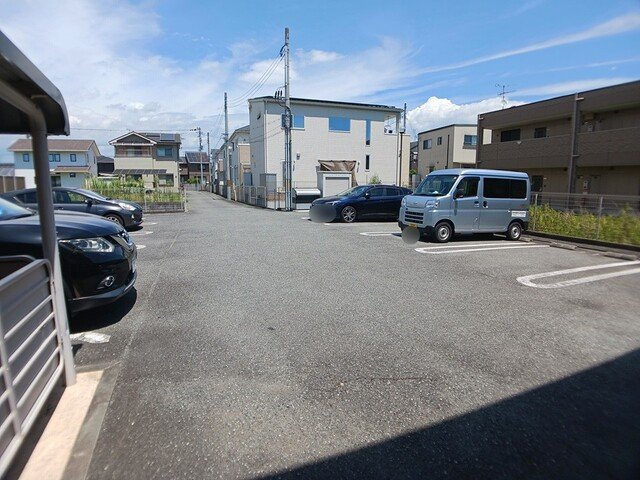 ソレイユの駐車場