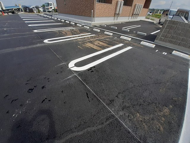 カトレアⅡの駐車場