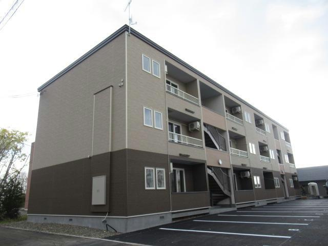 トレイブルック東館の外観