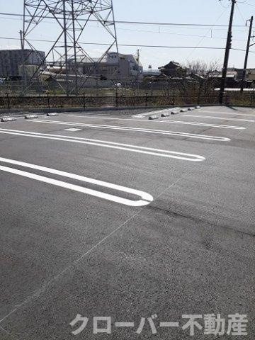 クルール坂本Ｄの駐車場