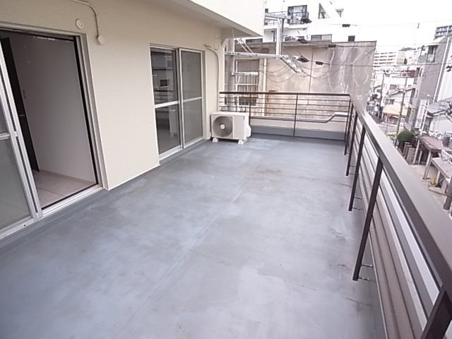 アダチマンションのバルコニー