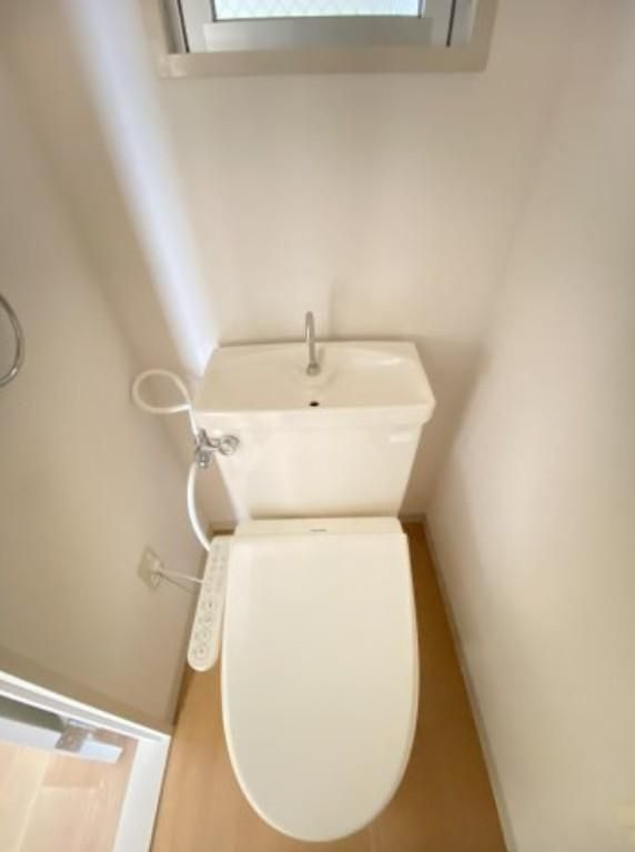ジュネス南塚口のトイレ|シンプルで使いやすいトイレです