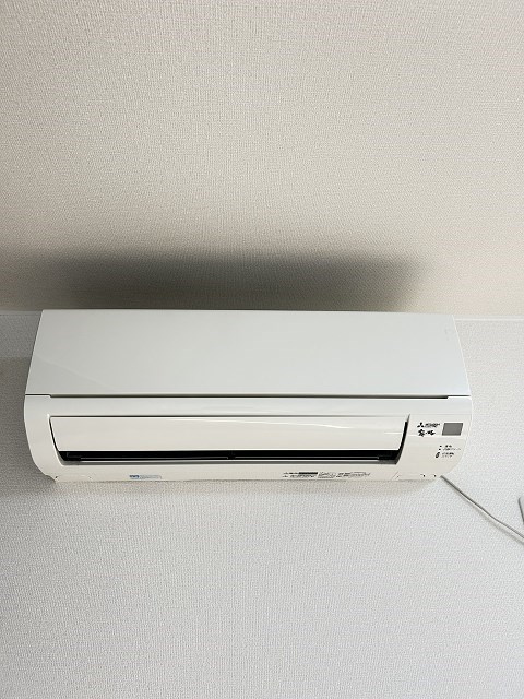ラージヒル尼崎東の居間・リビング