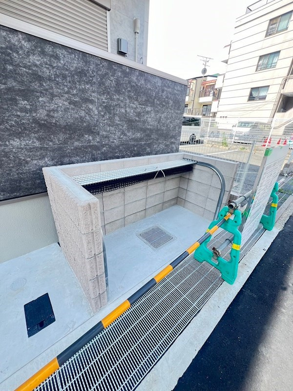 フジパレス尼崎西浦公園西の外観