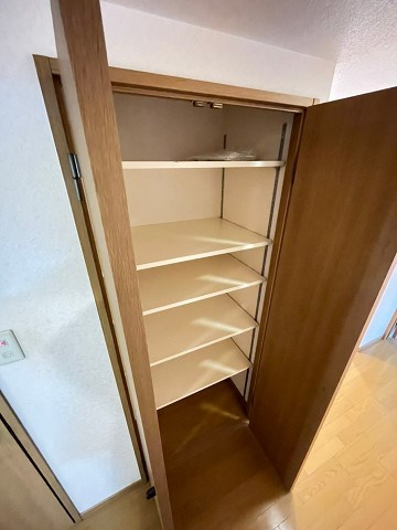 夙川安井町パークハイムの収納