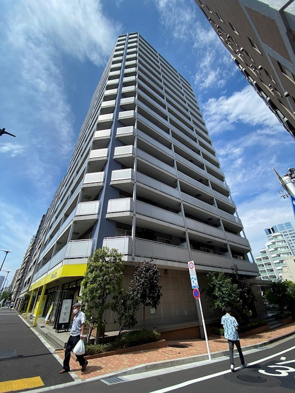 トレステージ目黒の外観