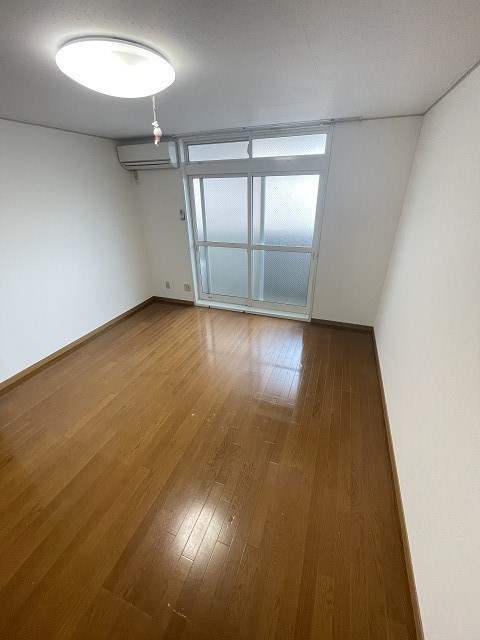 カサ・カルロサⅡの居間・リビング