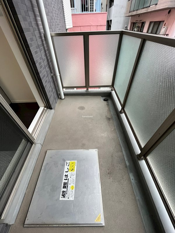エステムコート心斎橋EASTⅢエクシードのバルコニー
