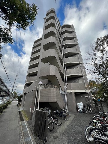 猪名寺パークマンションⅡの外観