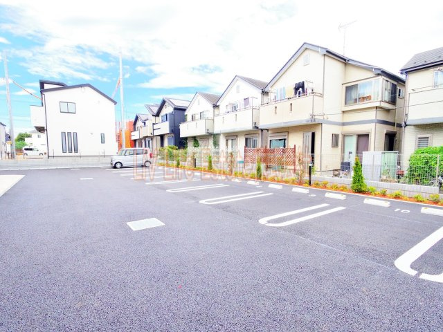 オリオンの駐車場