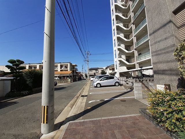グローヴ・ガーデンEの外観
