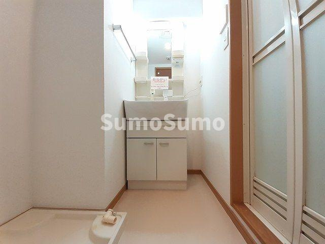 ハイネタウン箱崎の独立洗面台