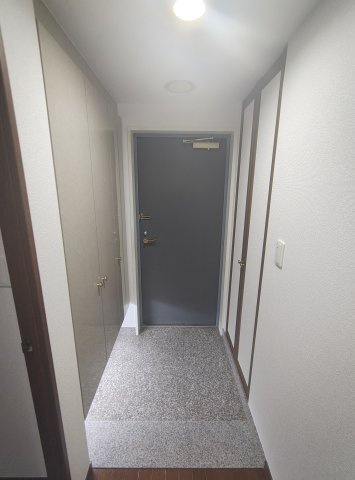 パークハイム神戸熊内町の玄関