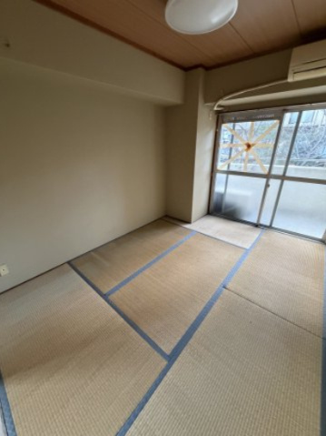 グレーテル森の和室