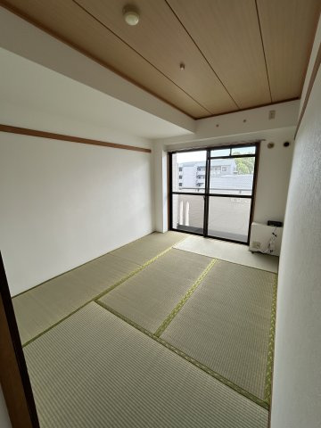 アダージオ若王寺の和室
